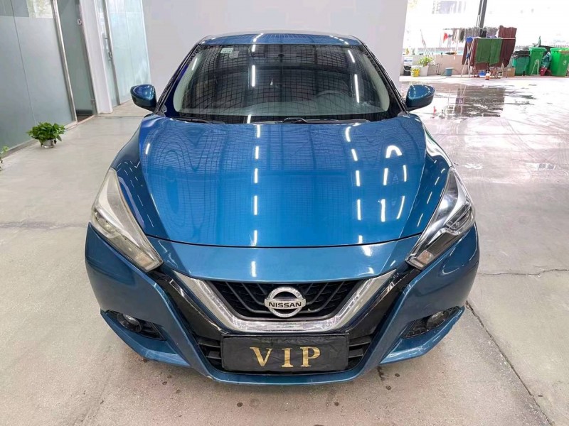 济宁17年日产蓝鸟1