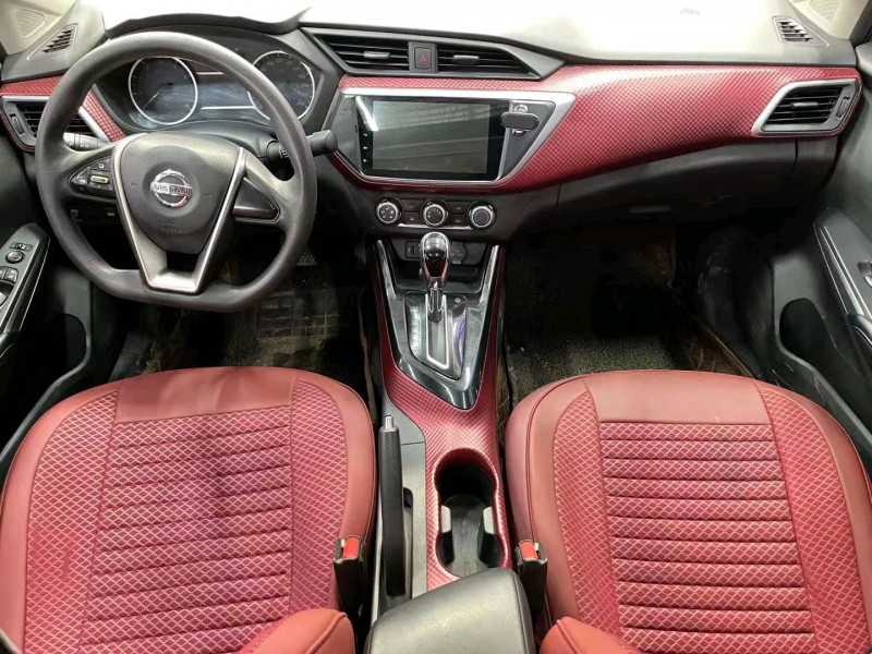 济宁17年日产蓝鸟5