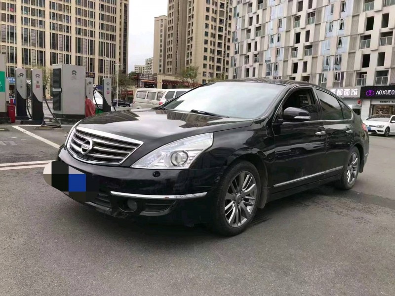 重慶12年日產天籟2