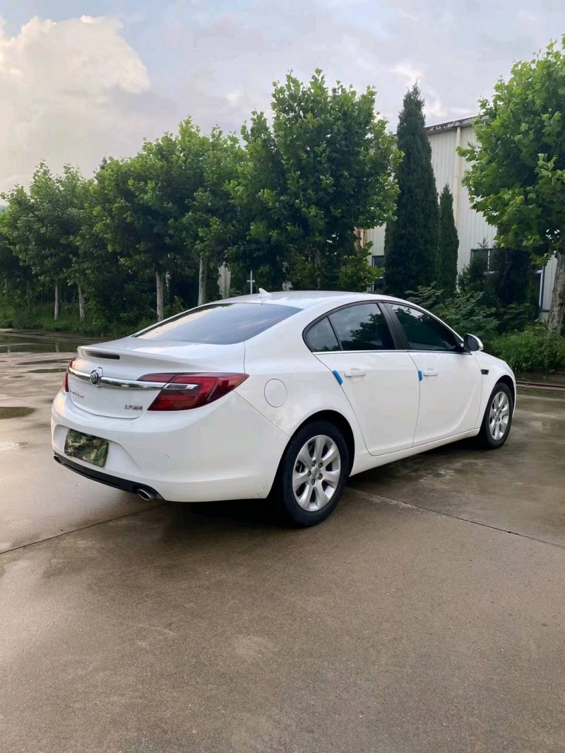 徐州17年别克君威5