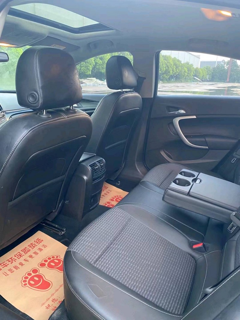 徐州17年别克君威6