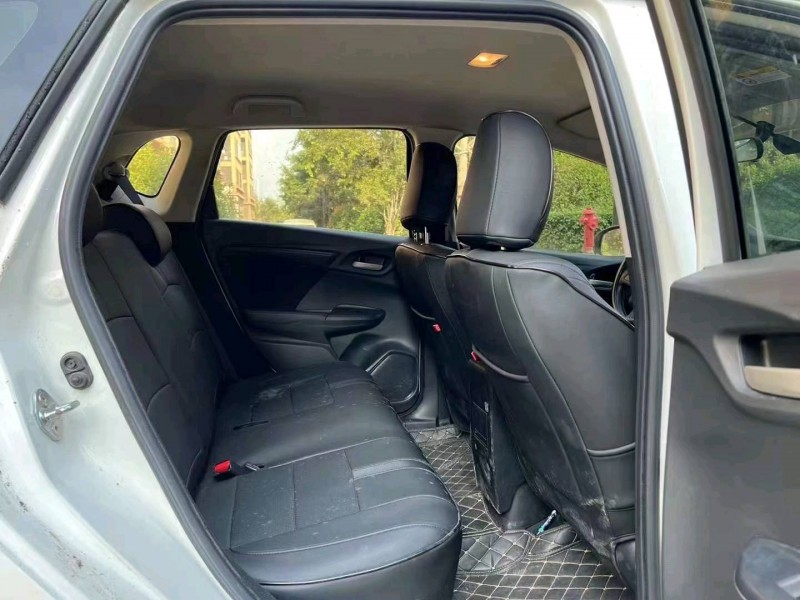 枣庄19年本田飞度3