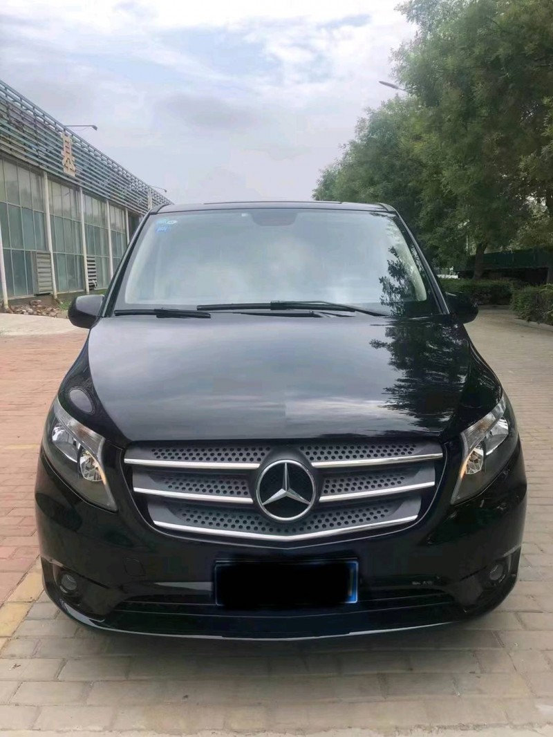 枣庄19年奔驰威霆1