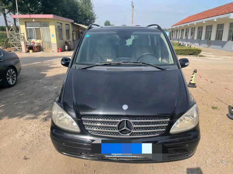 枣庄10年奔驰唯雅诺1