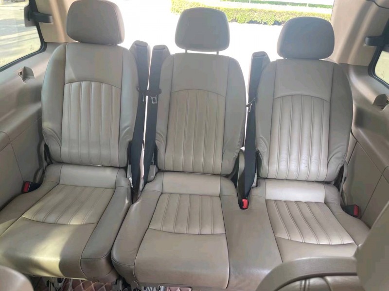 枣庄10年奔驰唯雅诺9