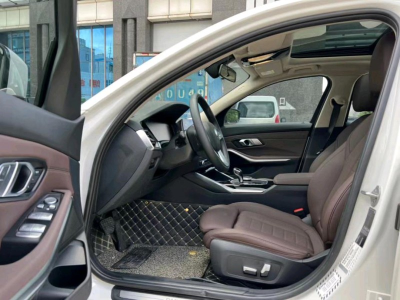 东莞21年宝马3系8