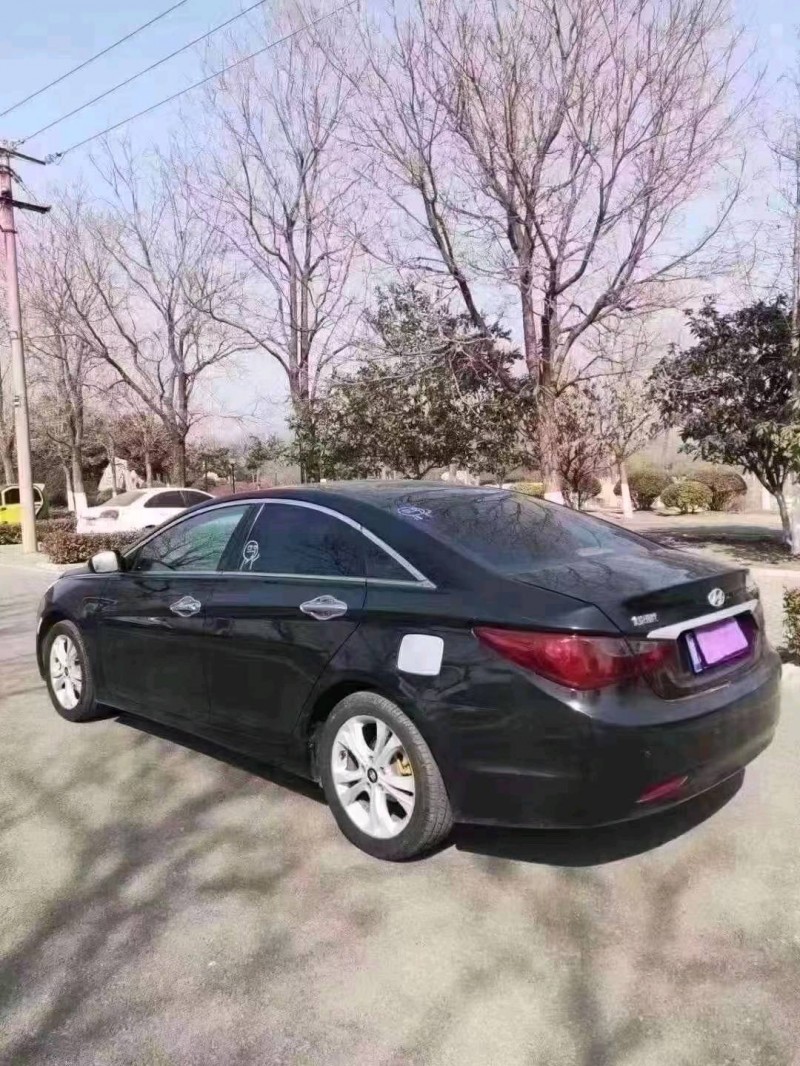 徐州13年现代索纳塔八6