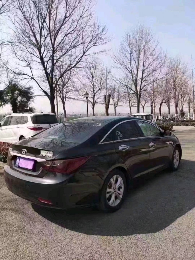 徐州13年现代索纳塔八7