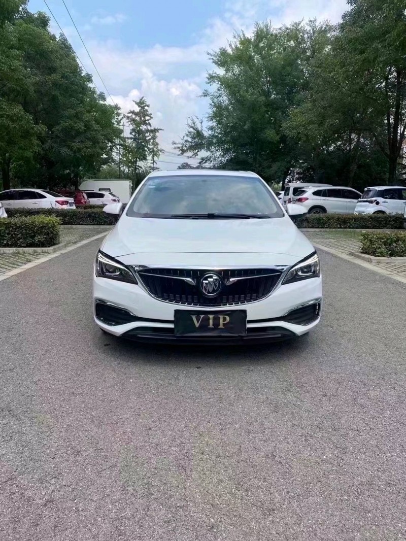 徐州18年别克威朗1