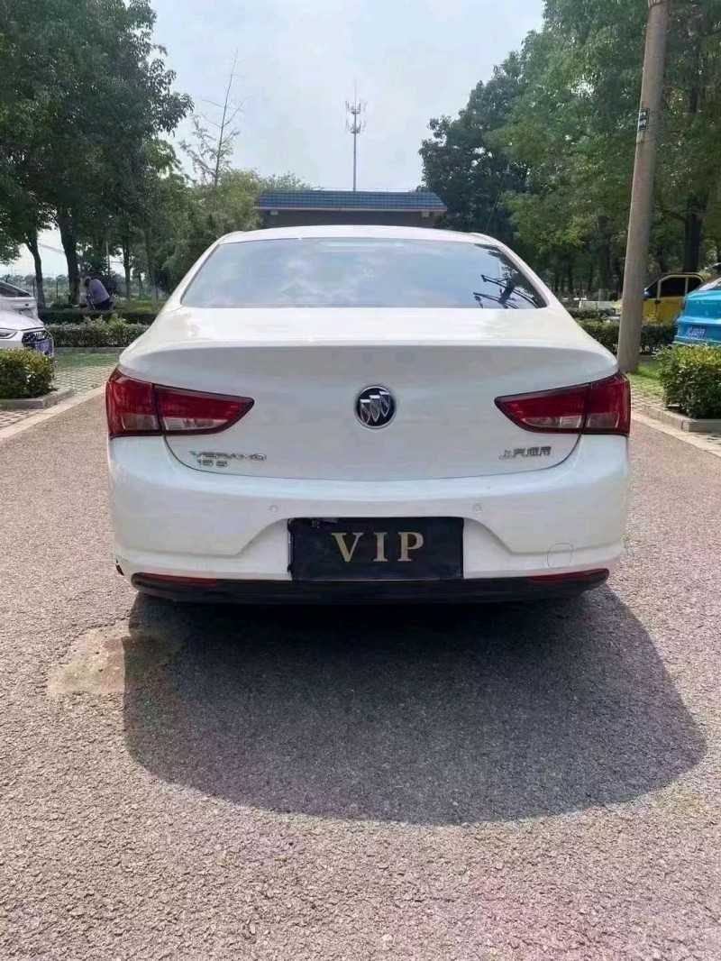 徐州18年别克威朗9