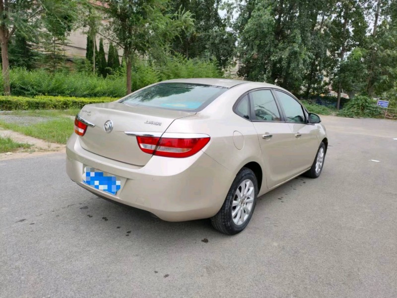 东营11年别克英朗GT5