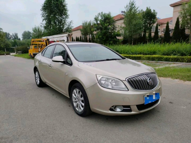 东营11年别克英朗GT7