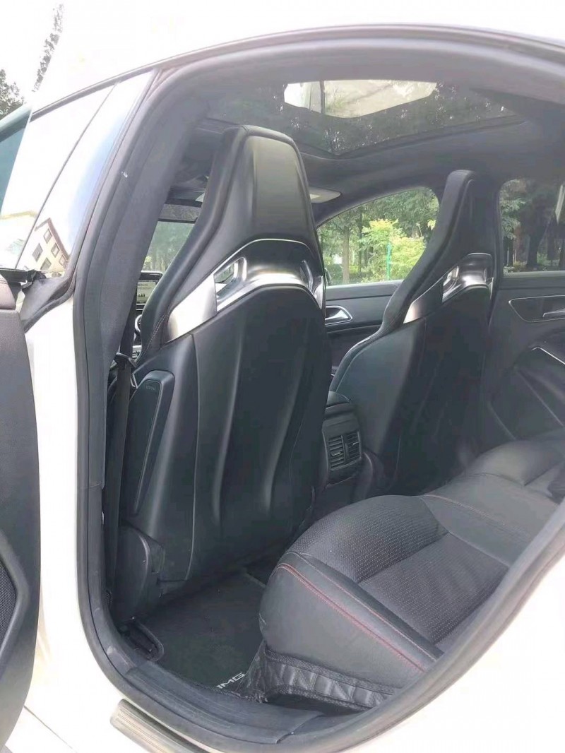 东营15年奔驰CLA6