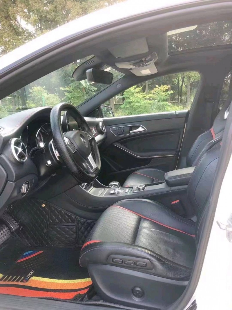 东营15年奔驰CLA1