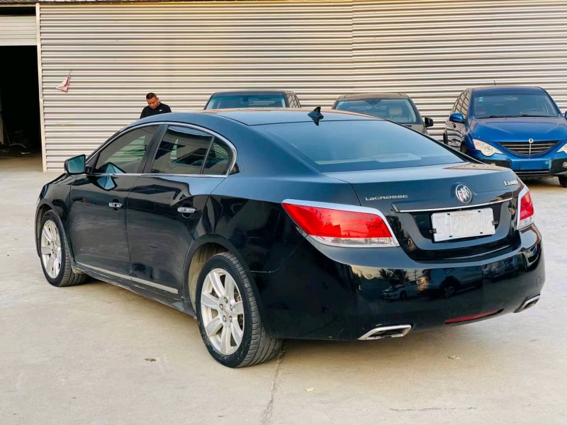 徐州12年别克君越1