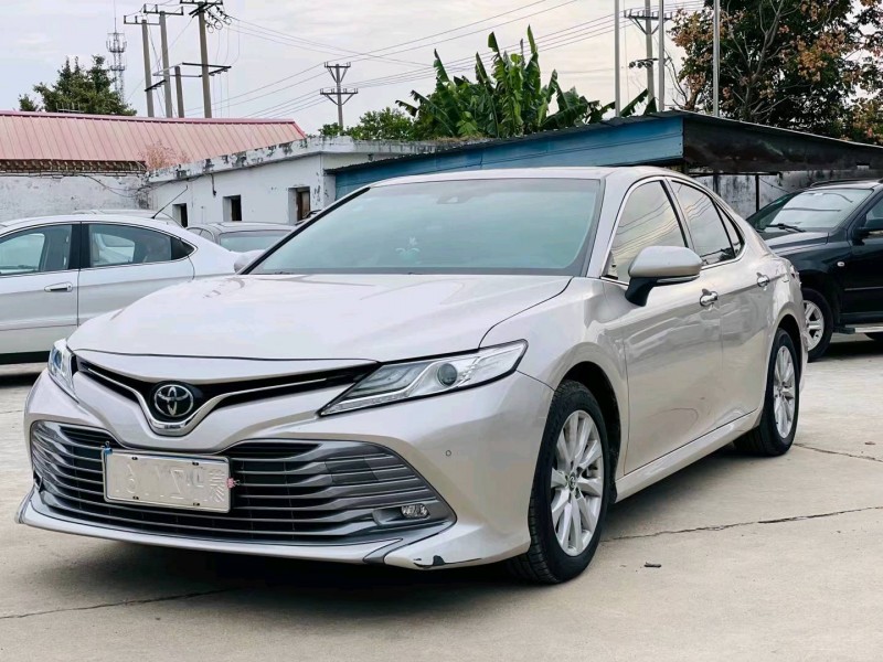 徐州18年丰田凯美瑞8