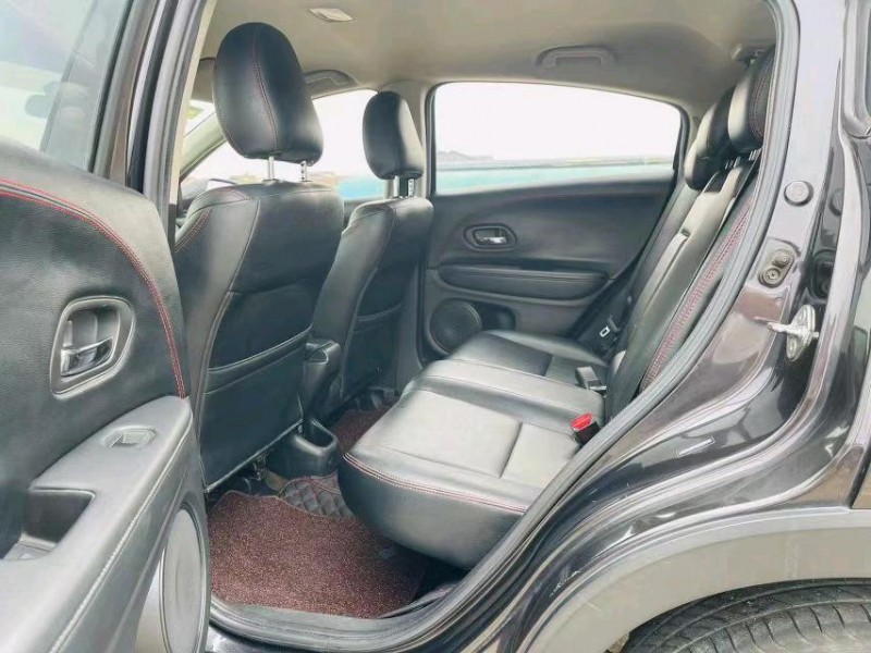 东莞17年本田缤智6