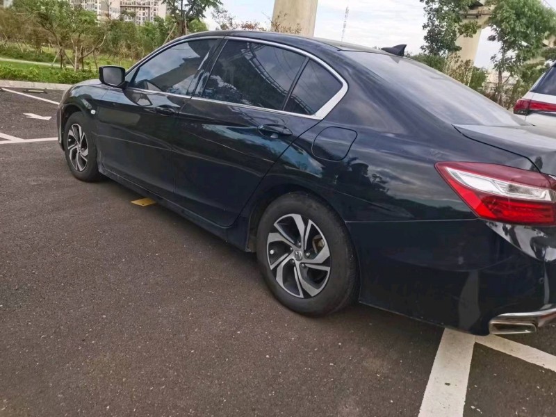 北京18年本田雅阁5