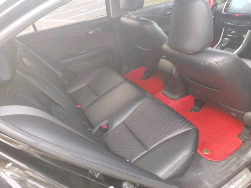 北京18年本田雅阁4