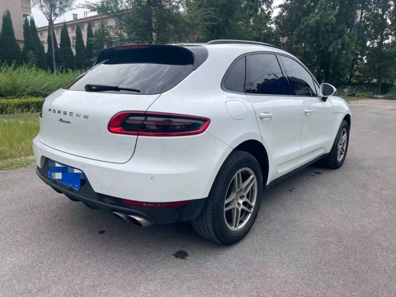 東營17年保時捷Macan6