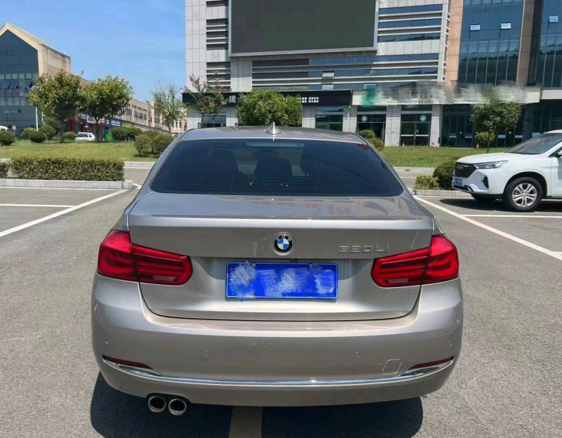 北京17年宝马3系2