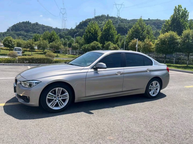 北京17年宝马3系3