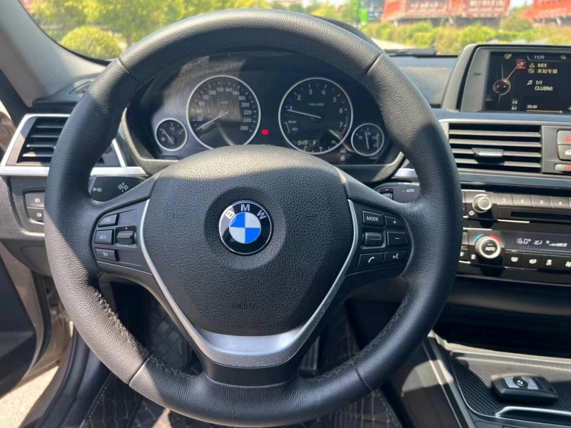 北京17年宝马3系5