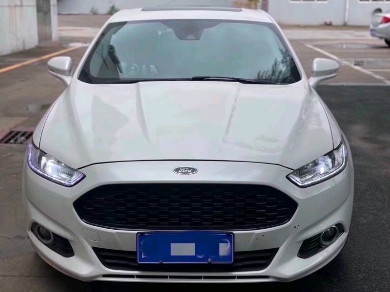 青岛16年福特蒙迪欧1