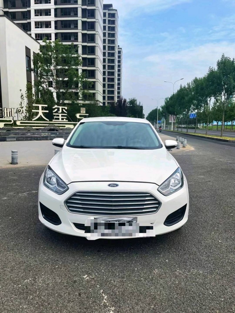 廊坊17年福特福睿斯1