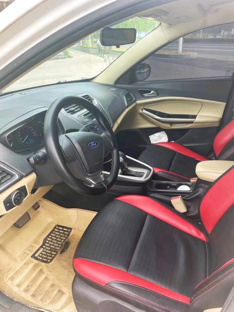 廊坊17年福特福睿斯6