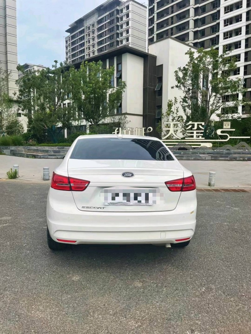 廊坊17年福特福睿斯9