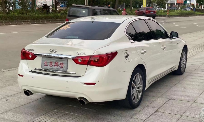 廣州16年英菲尼迪Q50L1
