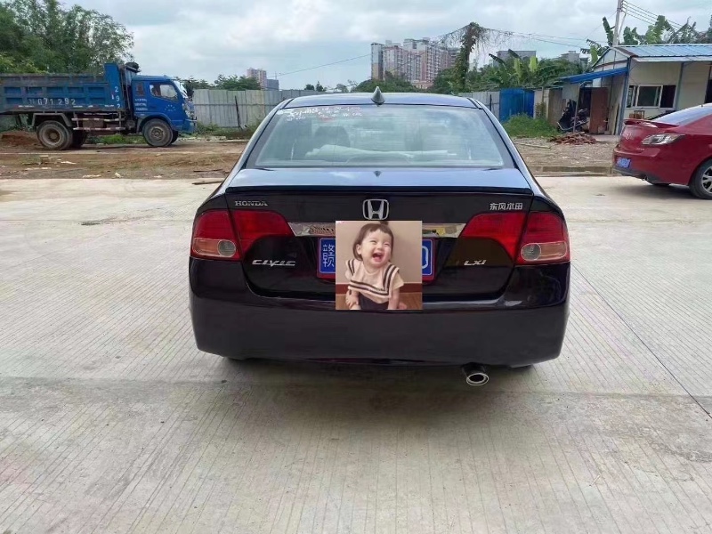 广州11年本田思域2