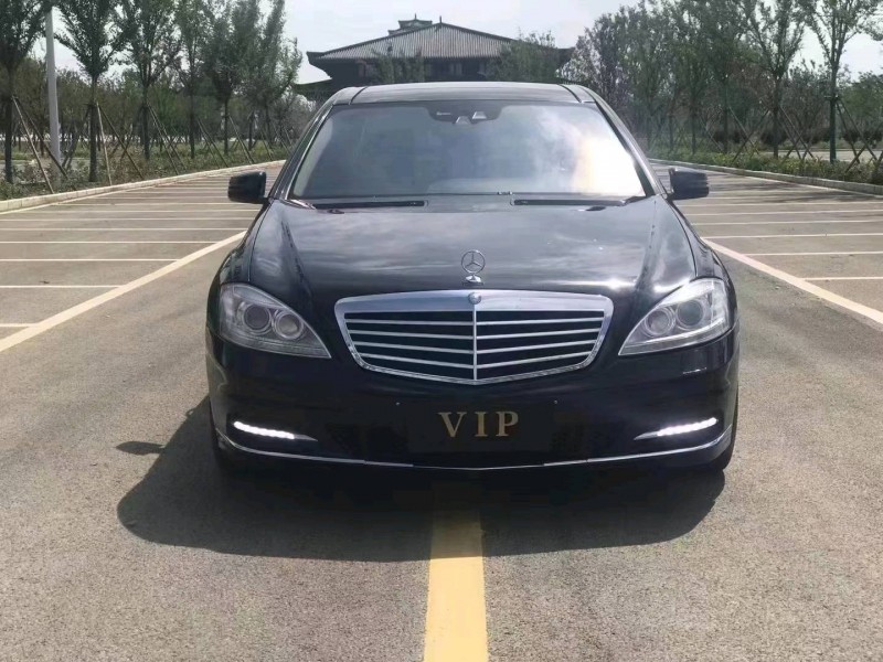 徐州11年奔驰S8