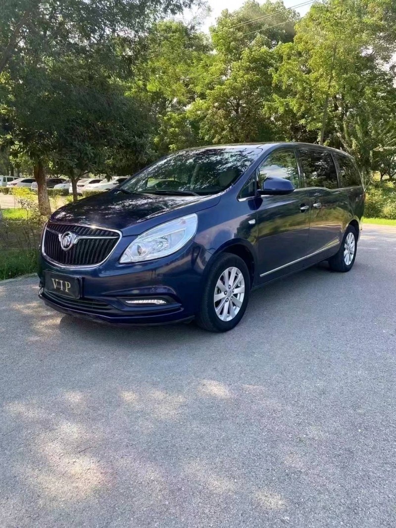 徐州17年别克GL82