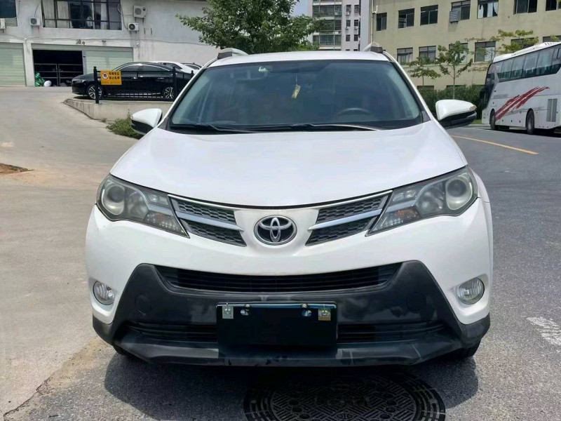 广州13年丰田RAV41