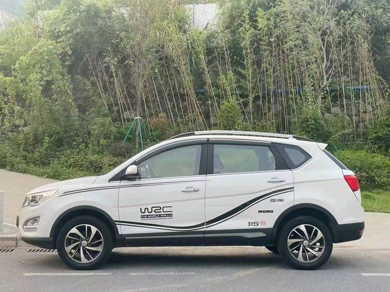 廣州17年寶駿5607