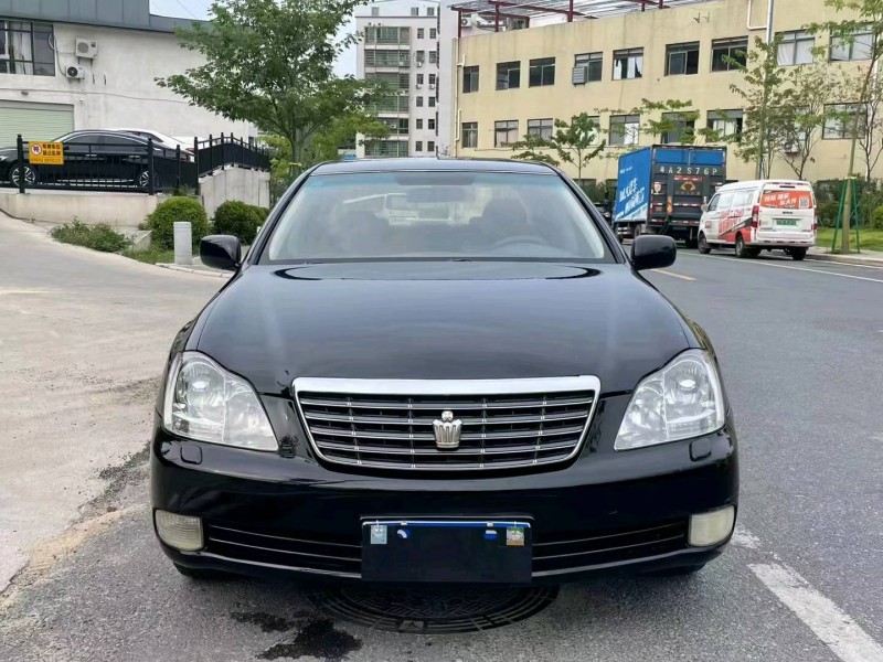 广州06年丰田皇冠1