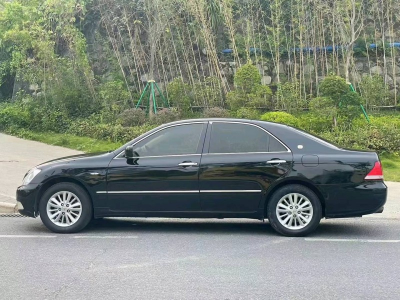 广州06年丰田皇冠6