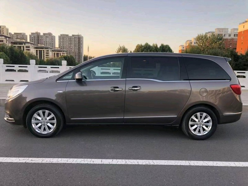 邢台18年别克GL88