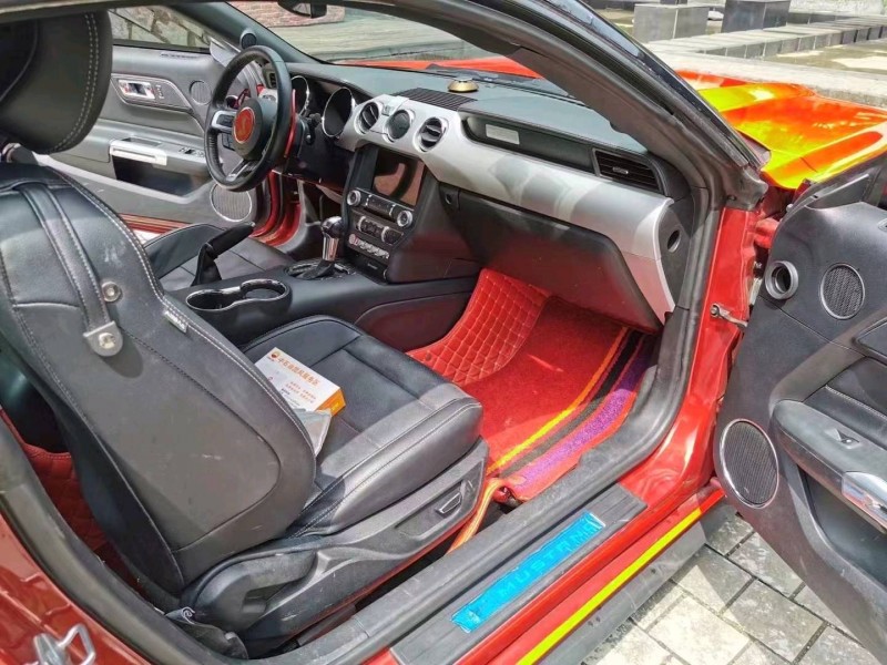 东营17年福特野马5