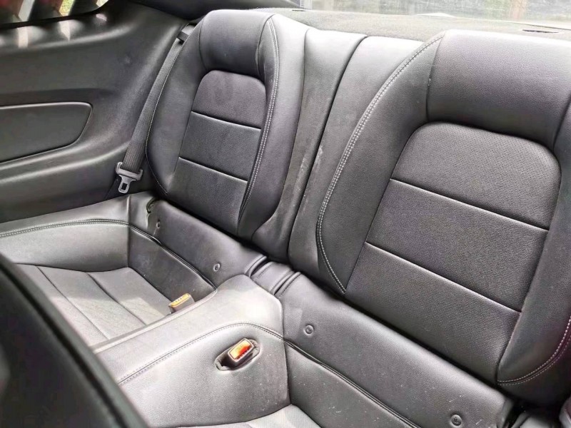 东营17年福特野马8