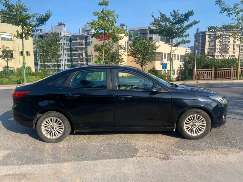 广州16年福特福睿斯3