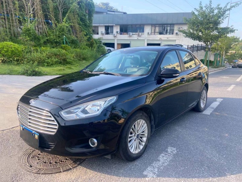 广州16年福特福睿斯6