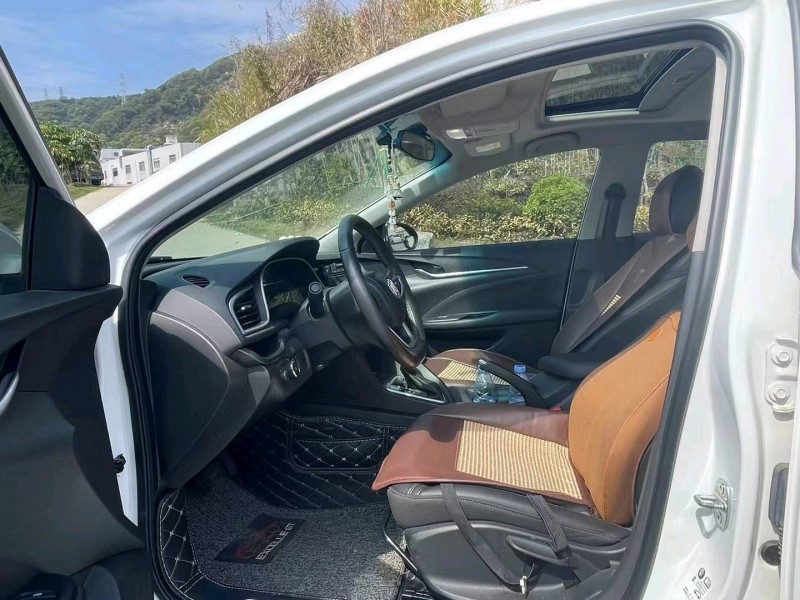 广州18年别克英朗9