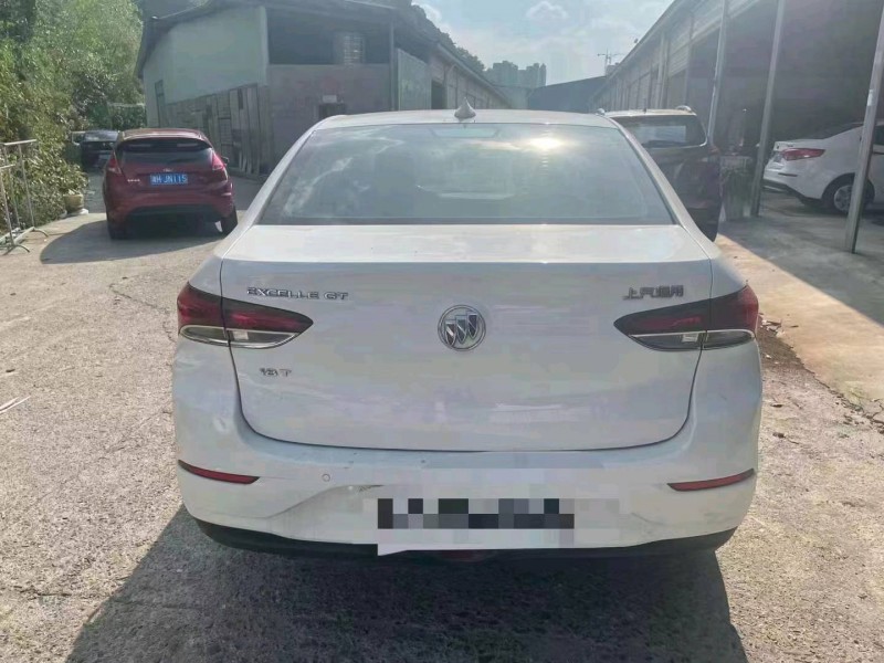 邵阳18年别克英朗9