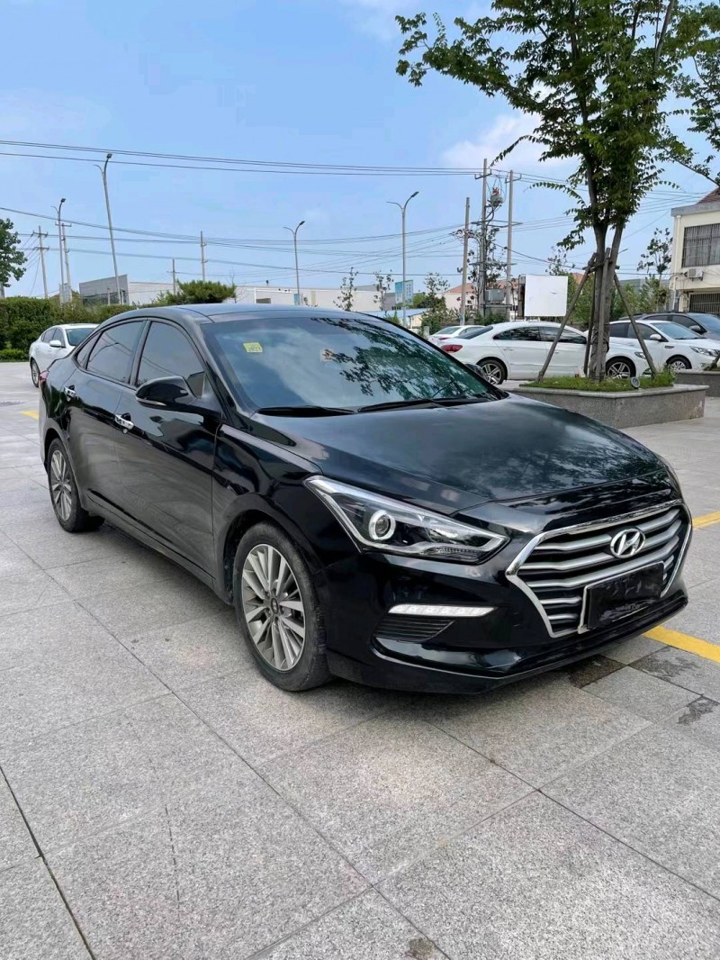 徐州17年现代名图7