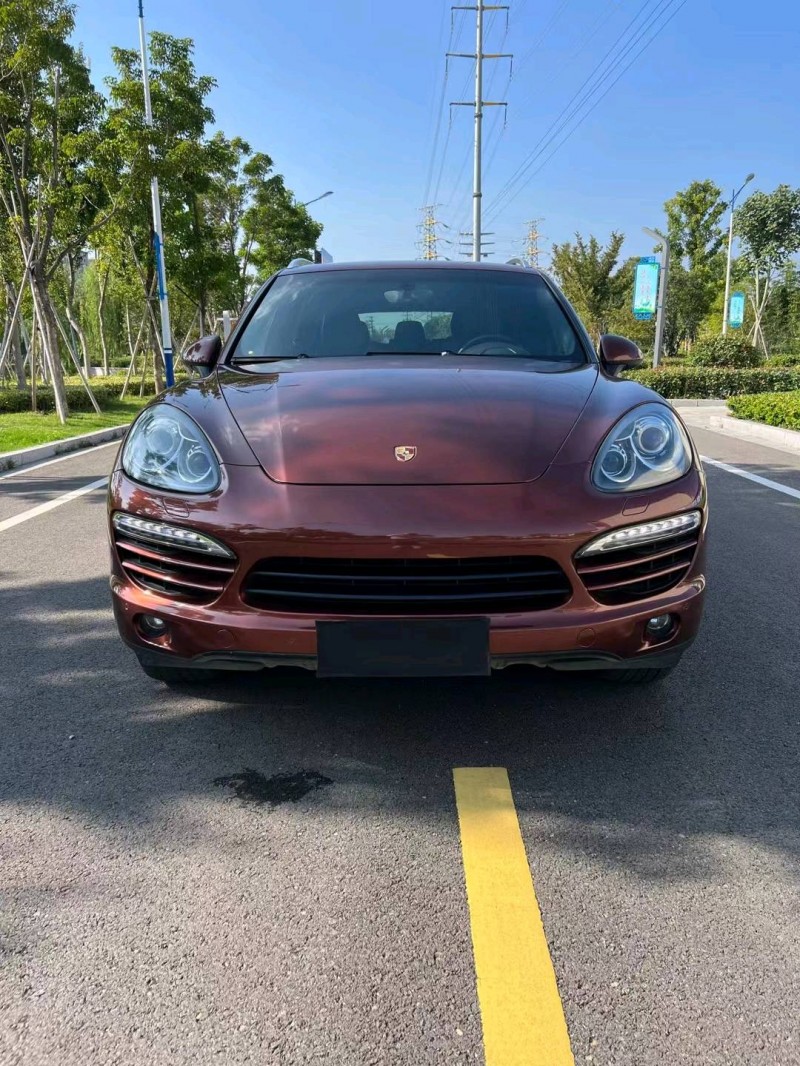 徐州11年保时捷卡宴9