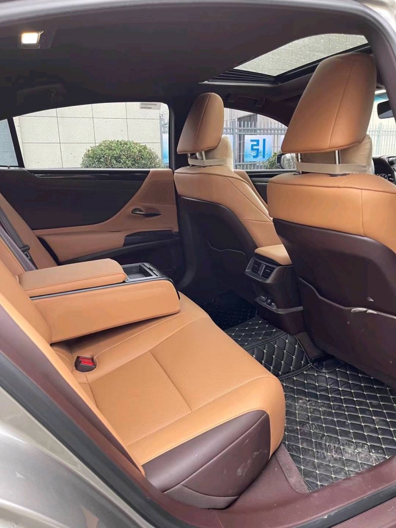 徐州20年雷克萨斯ES5