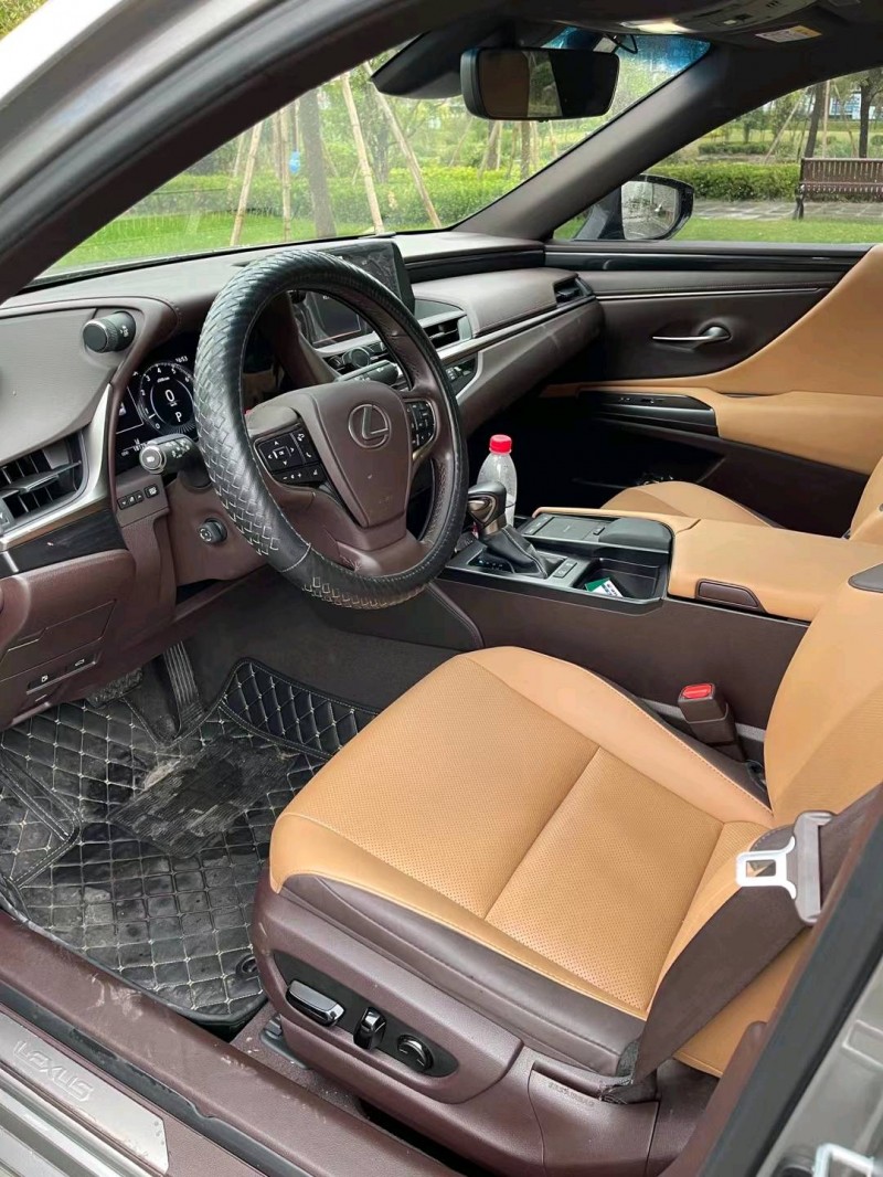 徐州20年雷克萨斯ES3